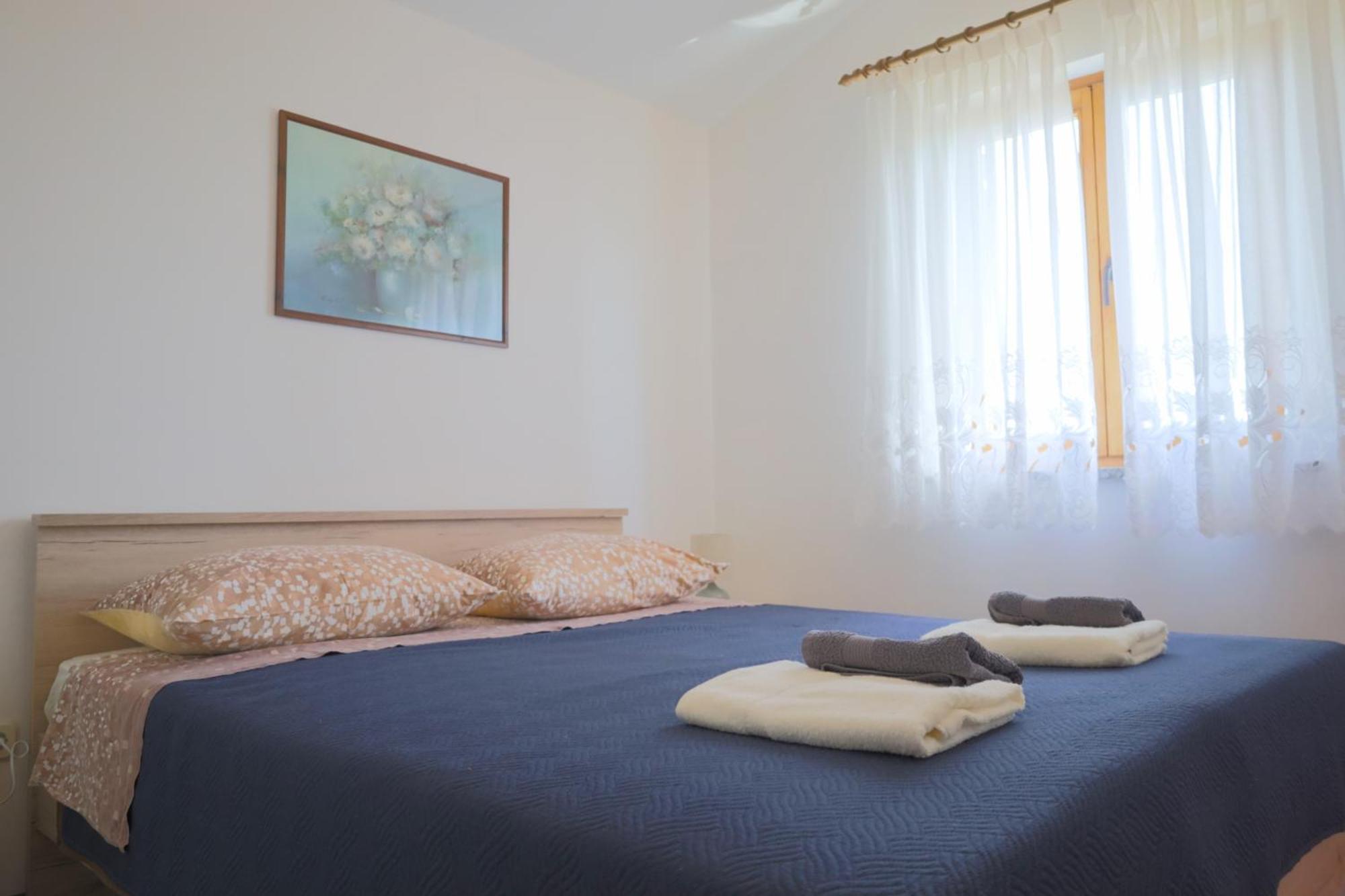 Apartment Zita With 1 Bedroom In Relaxing Surroundings Near Umag Luaran gambar