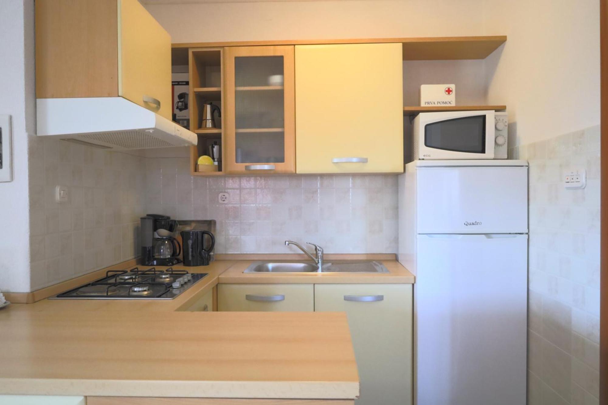 Apartment Zita With 1 Bedroom In Relaxing Surroundings Near Umag Luaran gambar