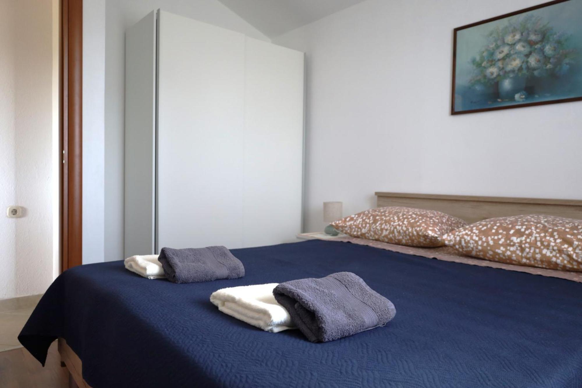 Apartment Zita With 1 Bedroom In Relaxing Surroundings Near Umag Luaran gambar