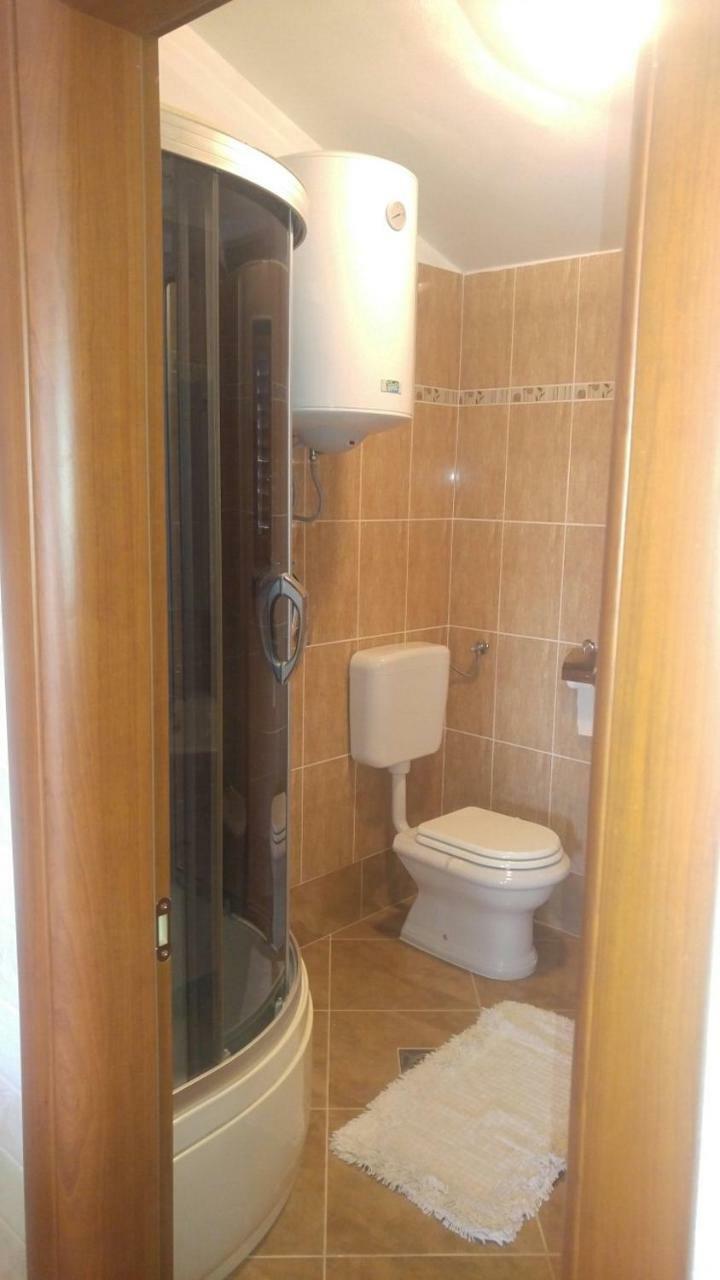 Apartment Zita With 1 Bedroom In Relaxing Surroundings Near Umag Luaran gambar