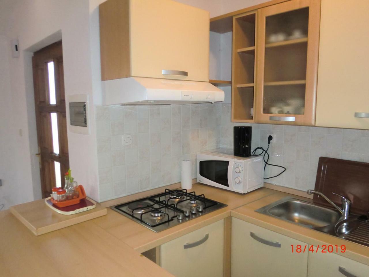 Apartment Zita With 1 Bedroom In Relaxing Surroundings Near Umag Luaran gambar