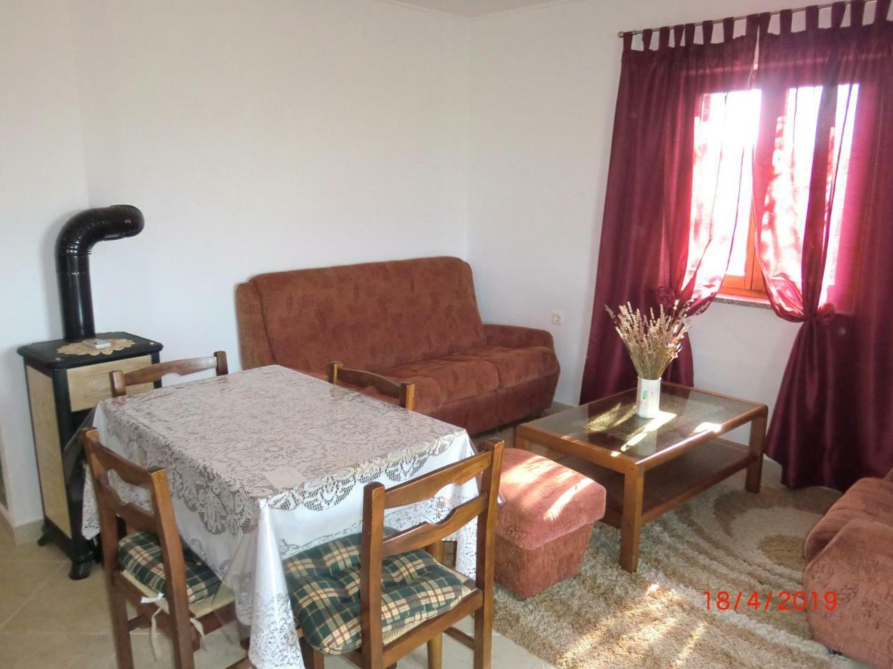 Apartment Zita With 1 Bedroom In Relaxing Surroundings Near Umag Luaran gambar